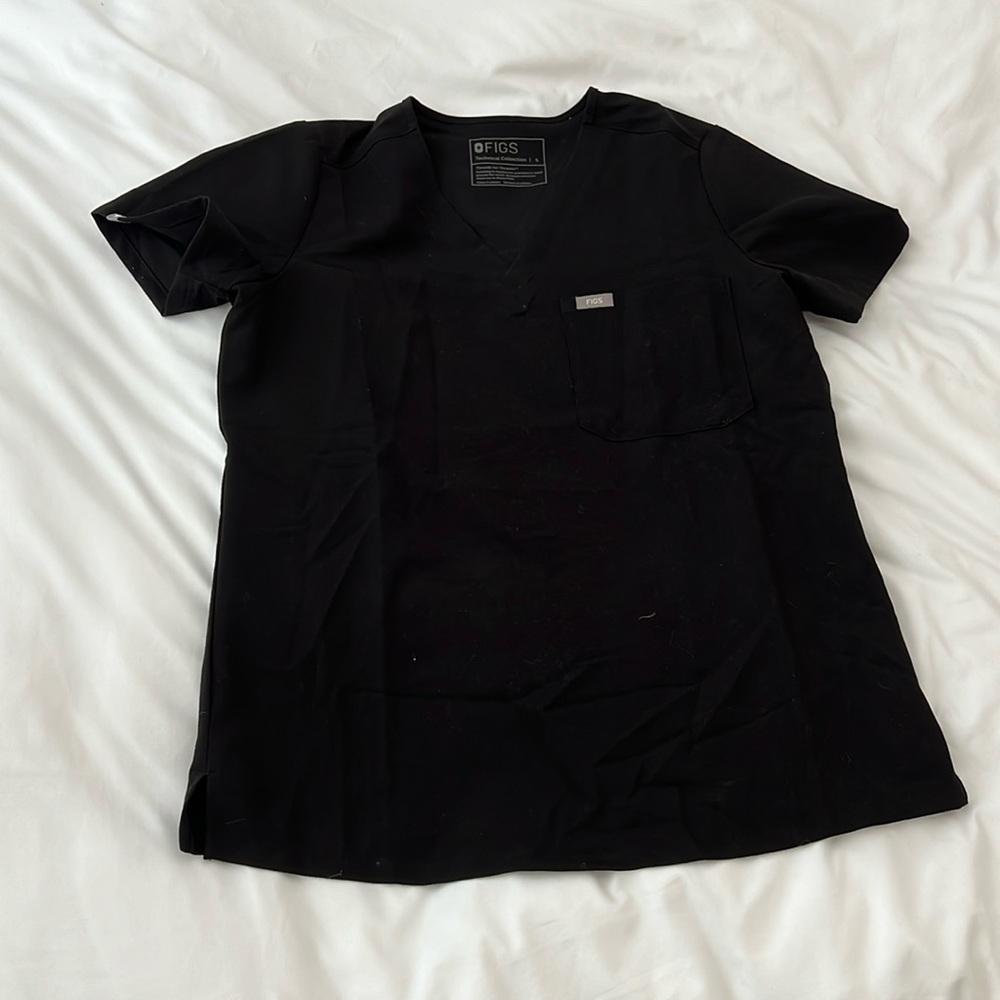 FIGS black scrub top. Classic 1 pocket, v-neck. Size small